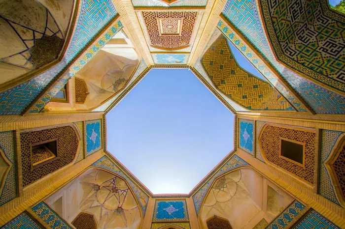 هنر کاشی کاری ایرانی